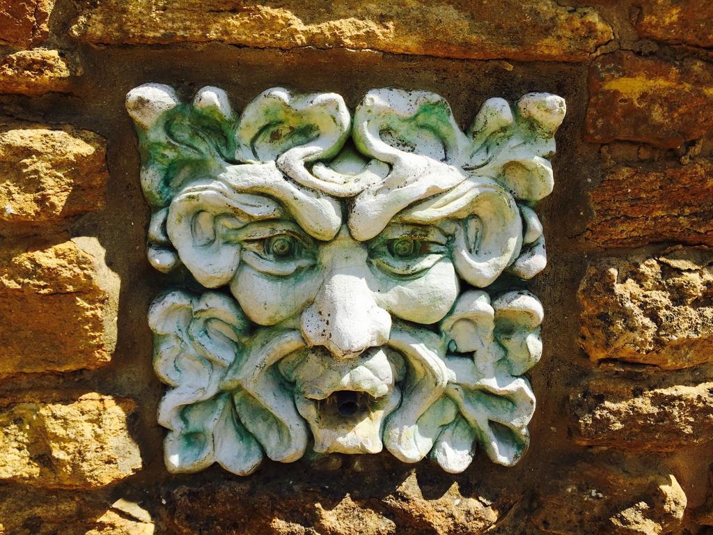 Gasthof Lord Poulett Arms